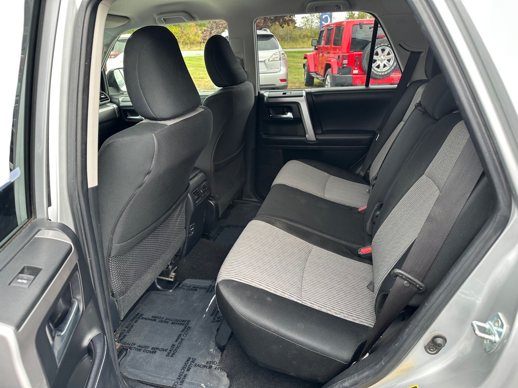 2019 Toyota 4Runner Image 12