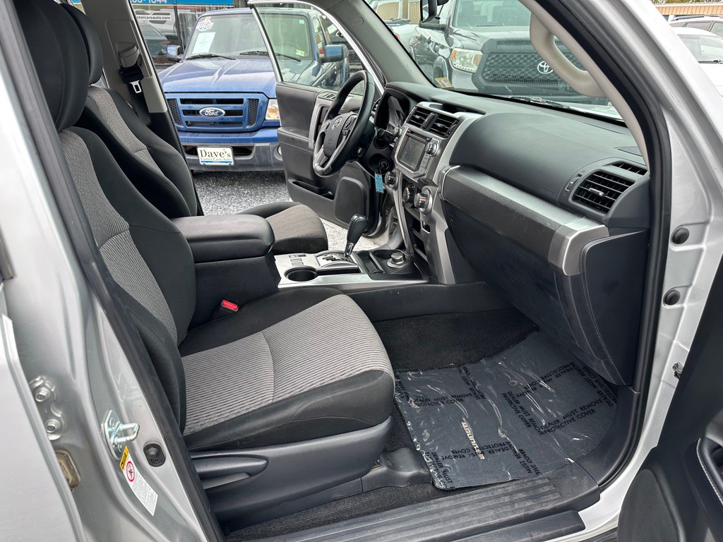 2019 Toyota 4Runner Image 15