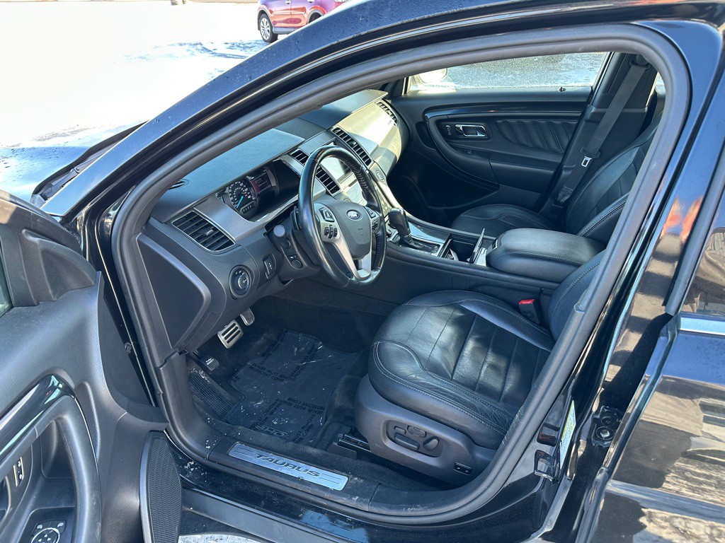 2013 Ford Taurus Image 26