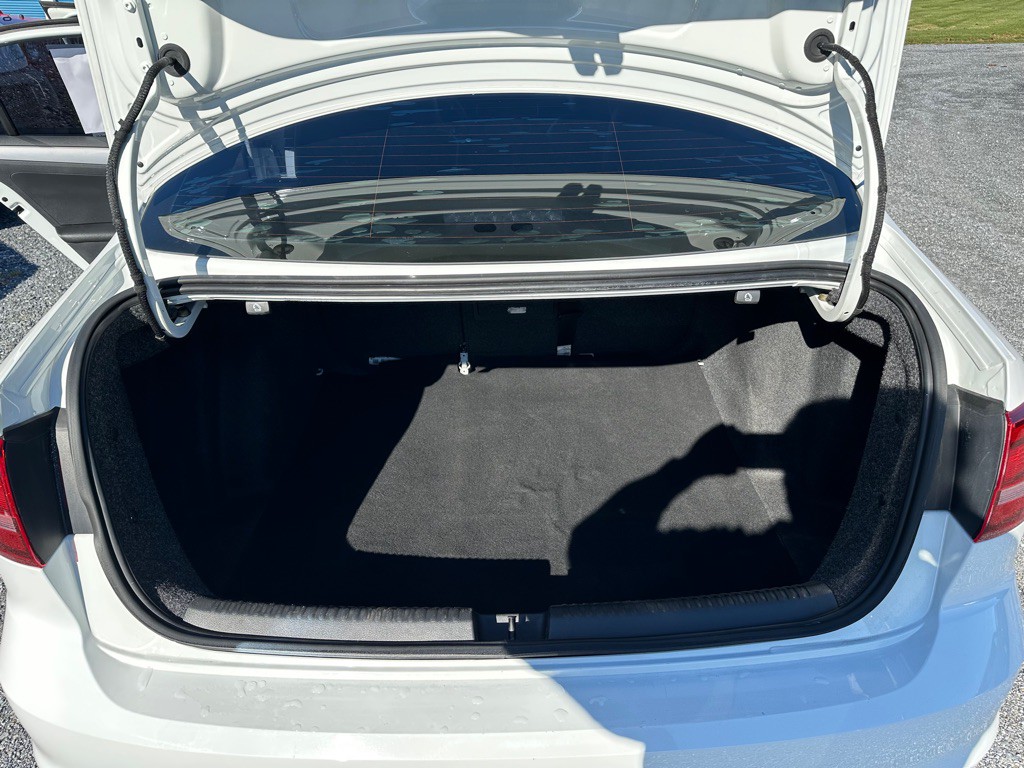 2017 Volkswagen Jetta Image 12
