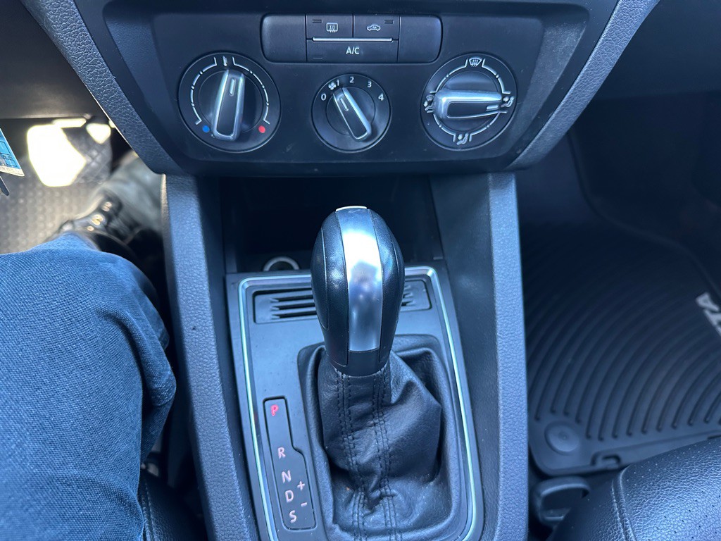 2017 Volkswagen Jetta Image 21