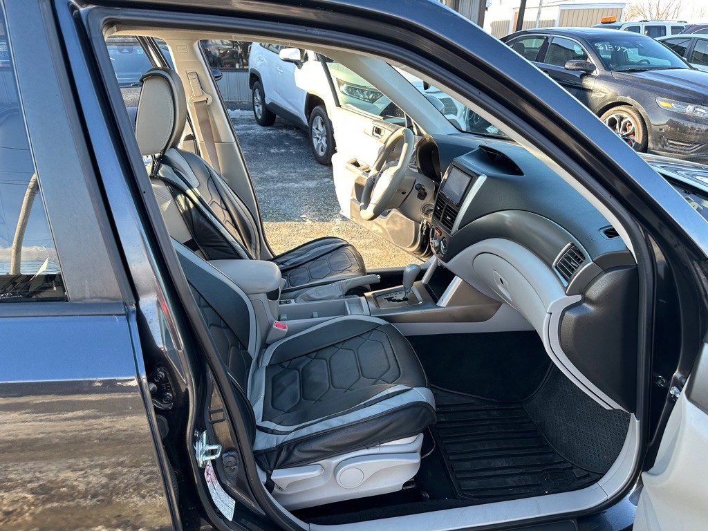 2012 Subaru Forester Image 14