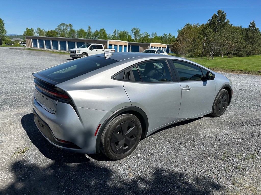 2024 Toyota Prius Image 6