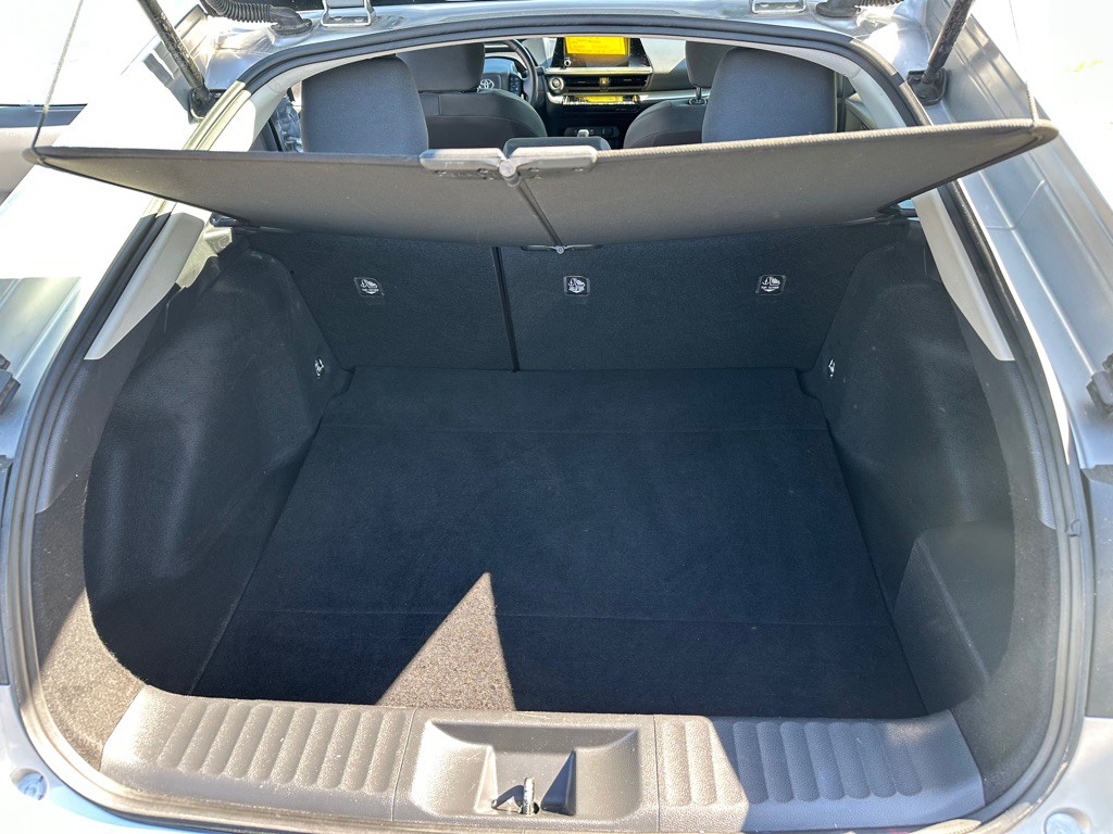 2024 Toyota Prius Image 12