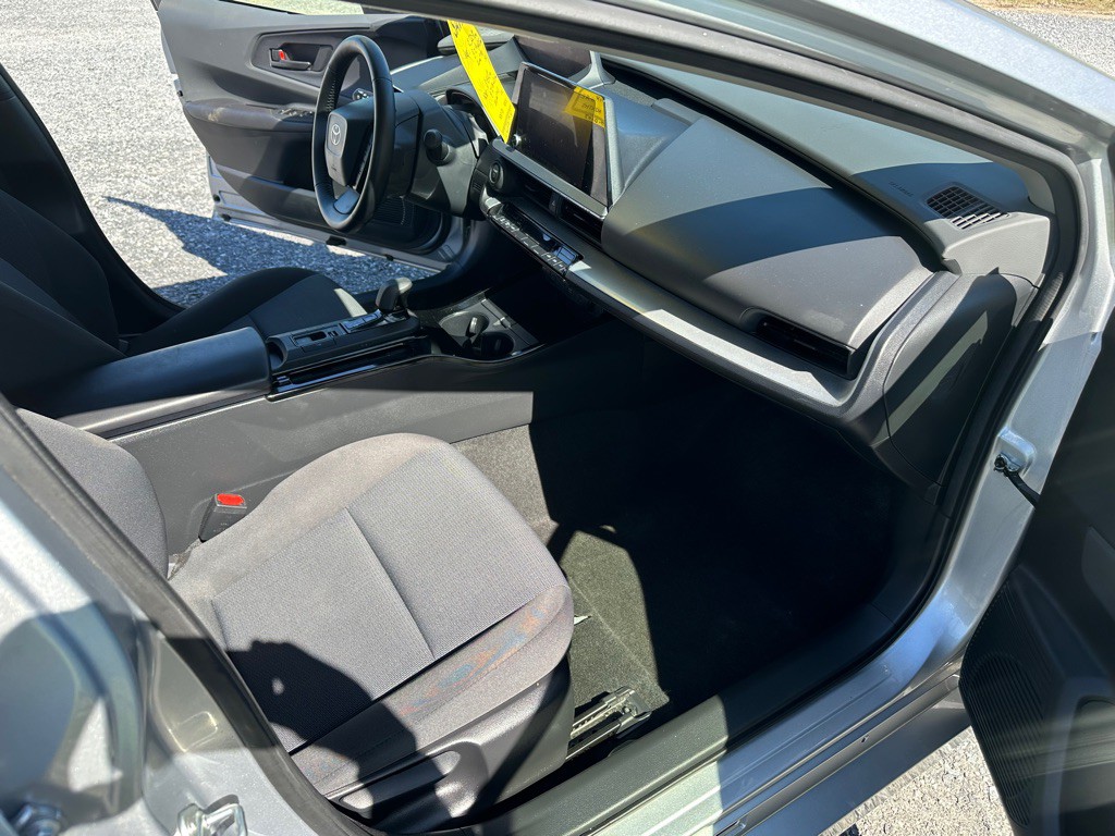 2024 Toyota Prius Image 15