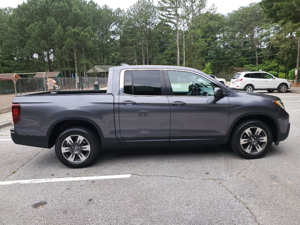 2017 Honda Ridgeline Image 8