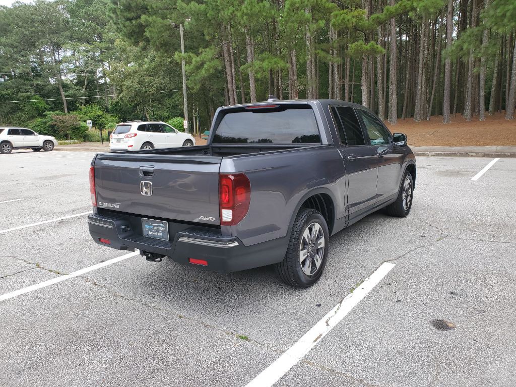 2017 Honda Ridgeline Image 7