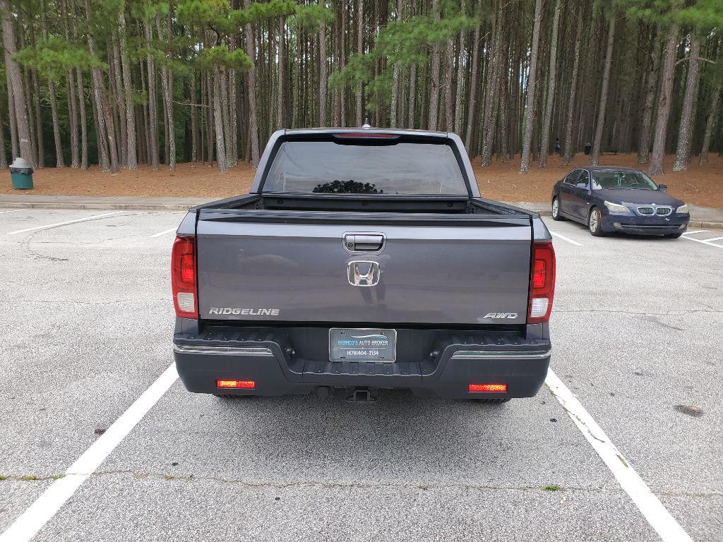 2017 Honda Ridgeline Image 14