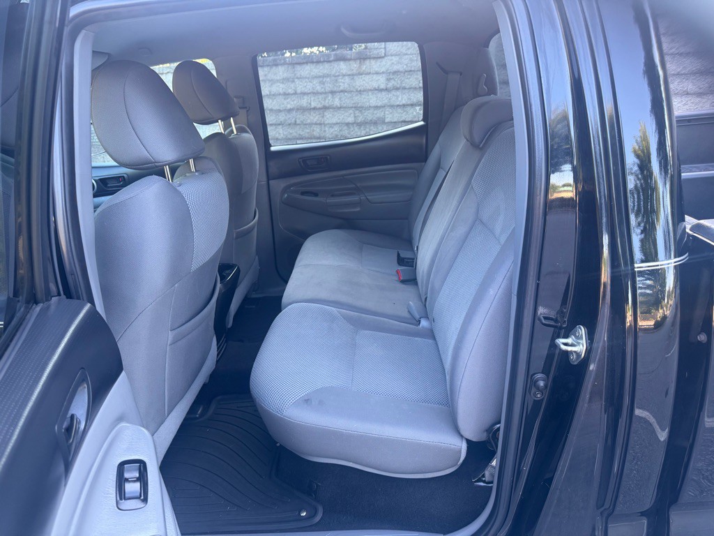 2014 Toyota Tacoma Image 12