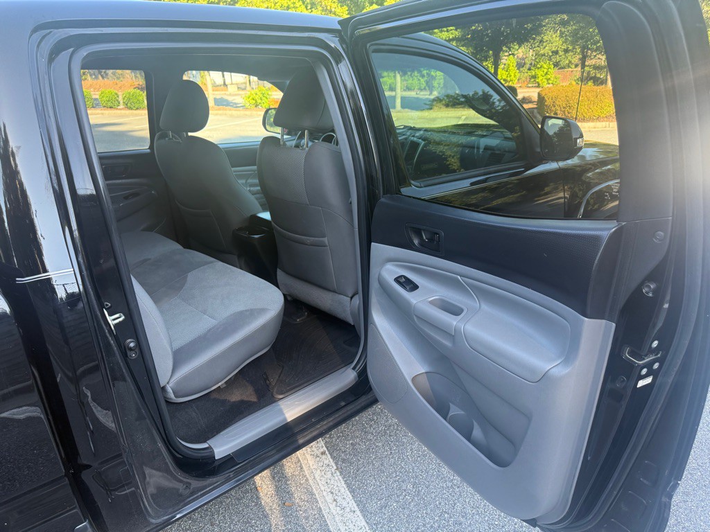 2014 Toyota Tacoma Image 13