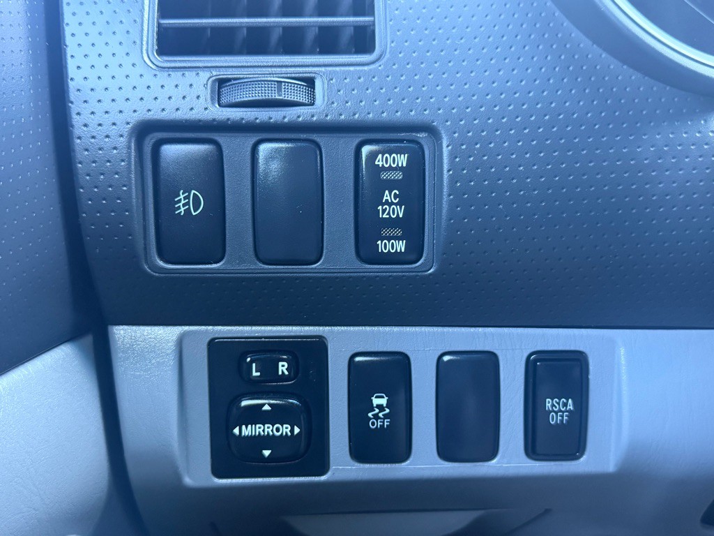 2014 Toyota Tacoma Image 35