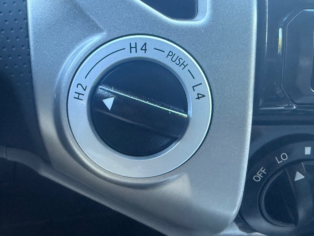 2014 Toyota Tacoma Image 40