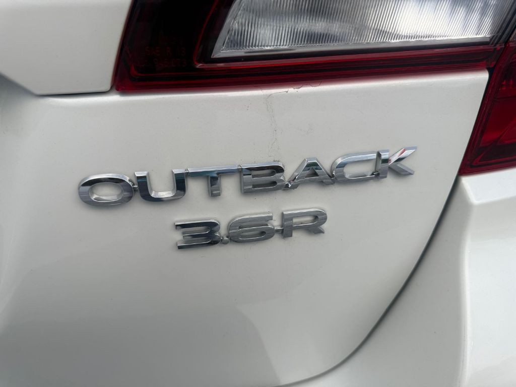 2018 Subaru Outback Image 24