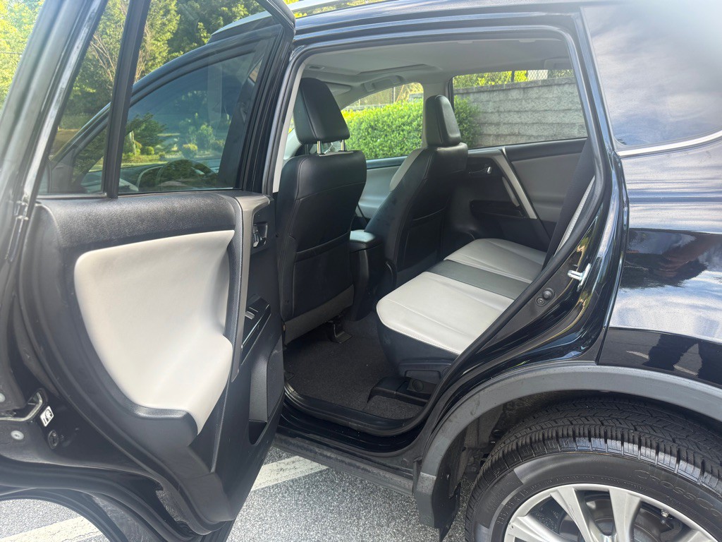 2016 Toyota Rav4 Image 10