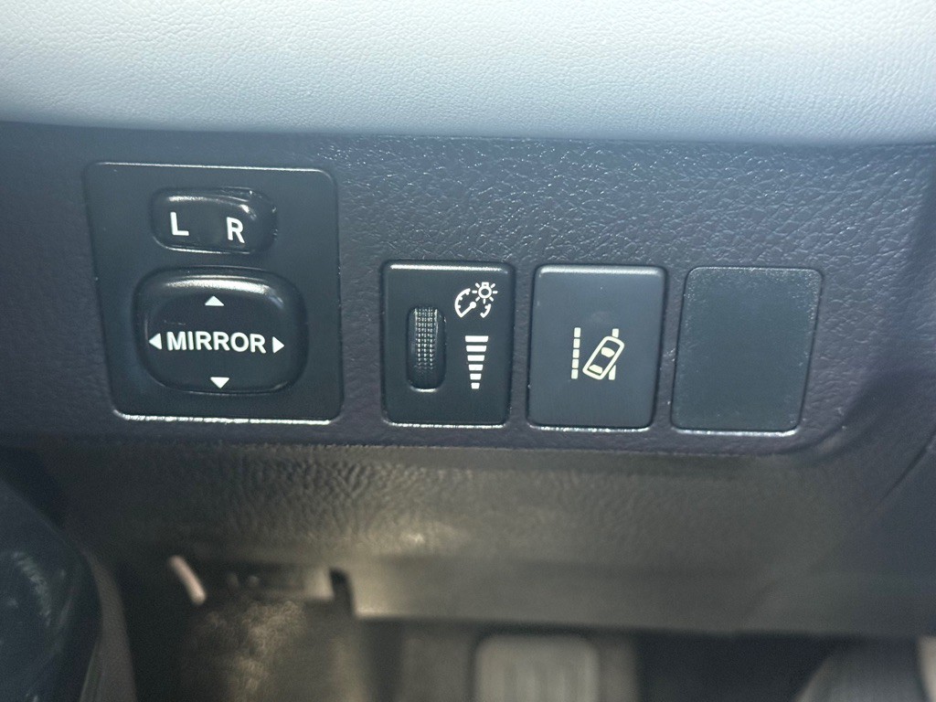 2016 Toyota Rav4 Image 34