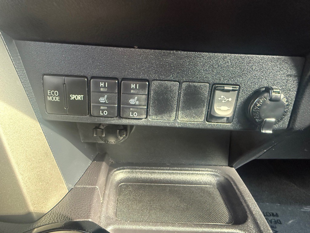 2016 Toyota Rav4 Image 43