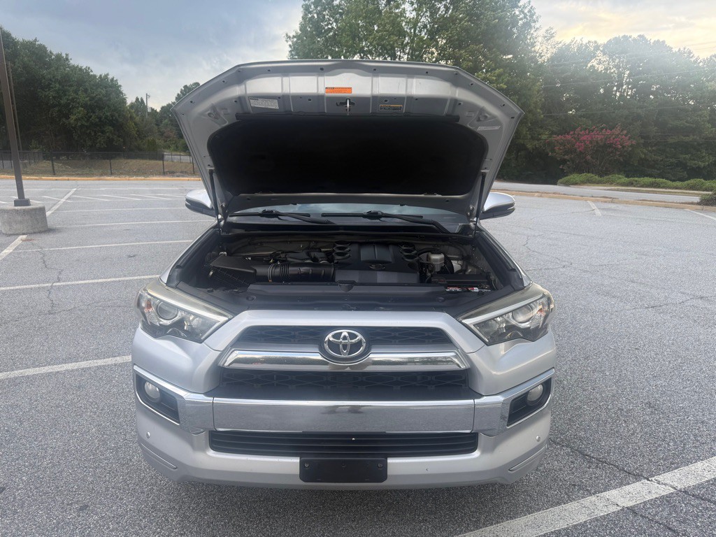 2017 Toyota 4Runner Image 25
