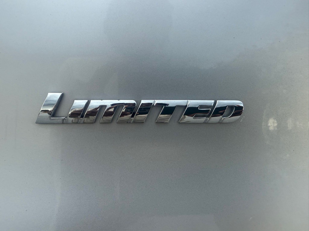 2017 Toyota 4Runner Image 26