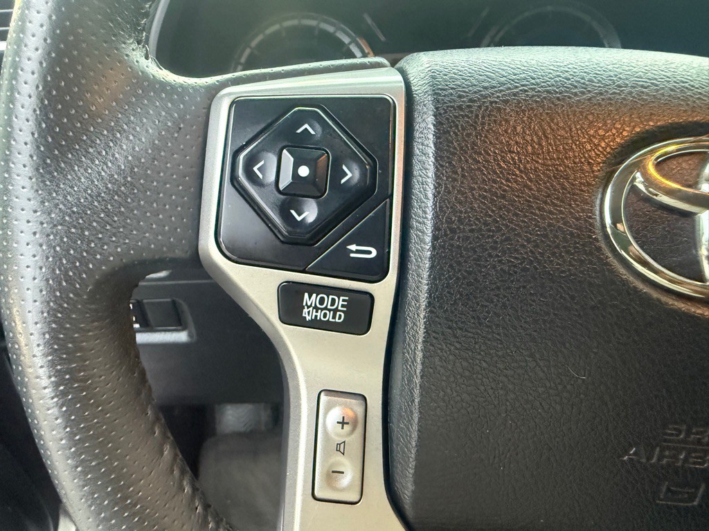 2017 Toyota 4Runner Image 34