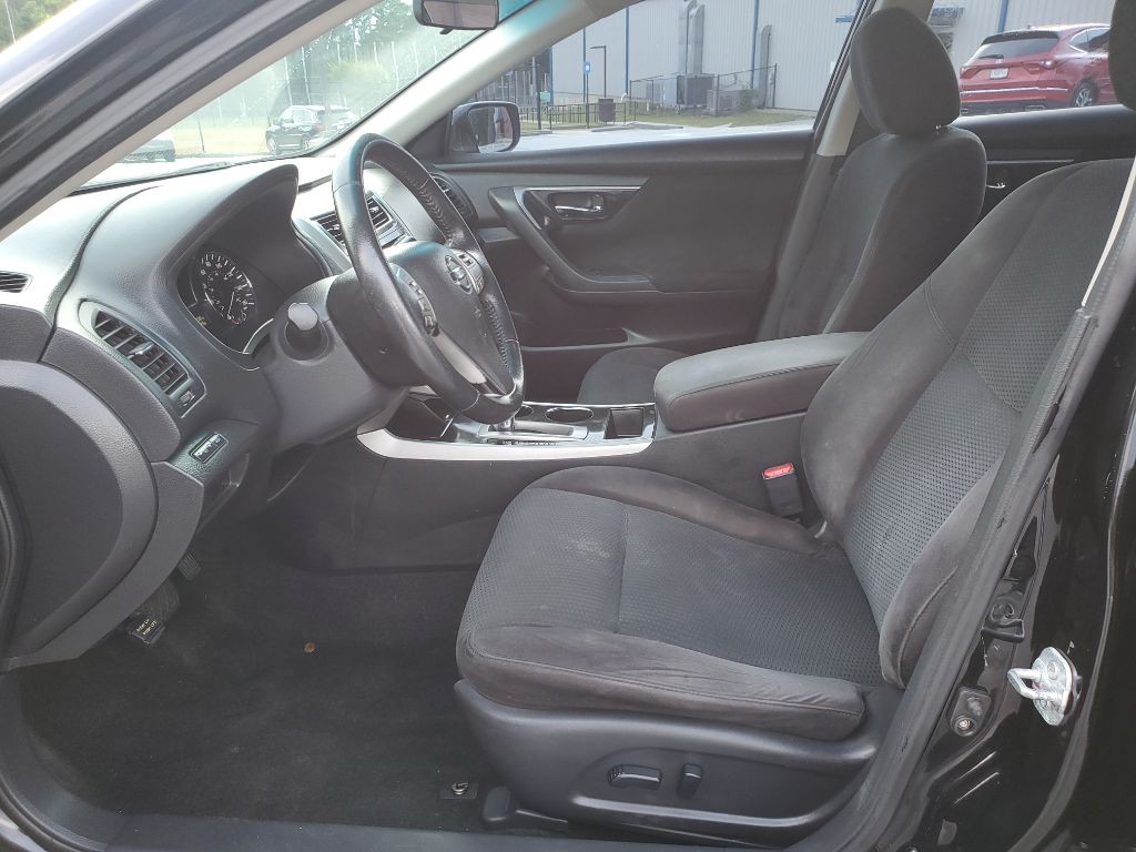 2014 Nissan Altima Image 10