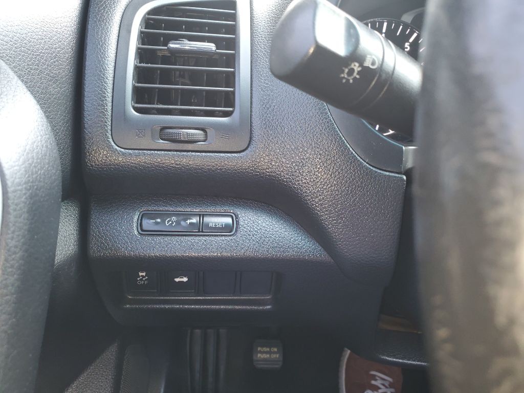 2014 Nissan Altima Image 32