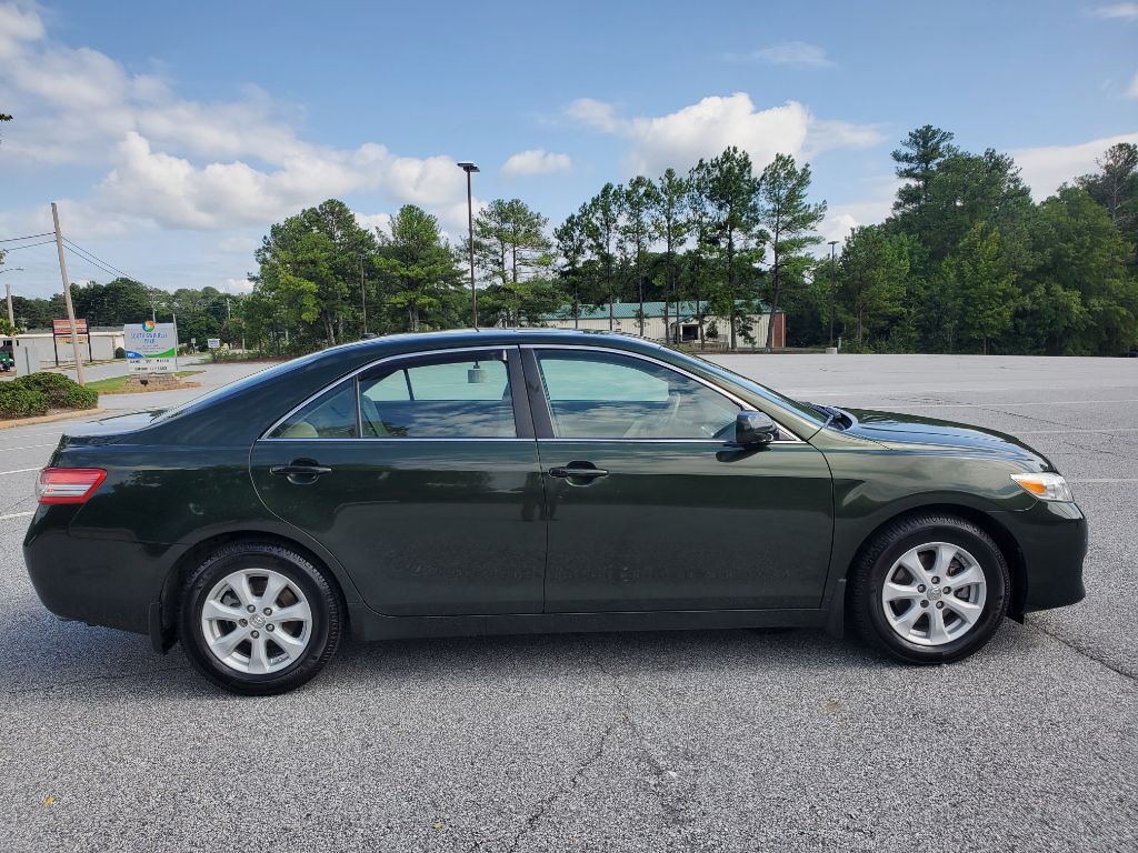 2010 Toyota Camry Image 8