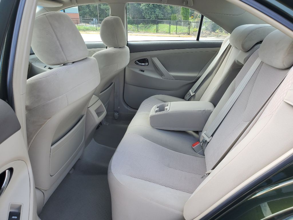 2010 Toyota Camry Image 12