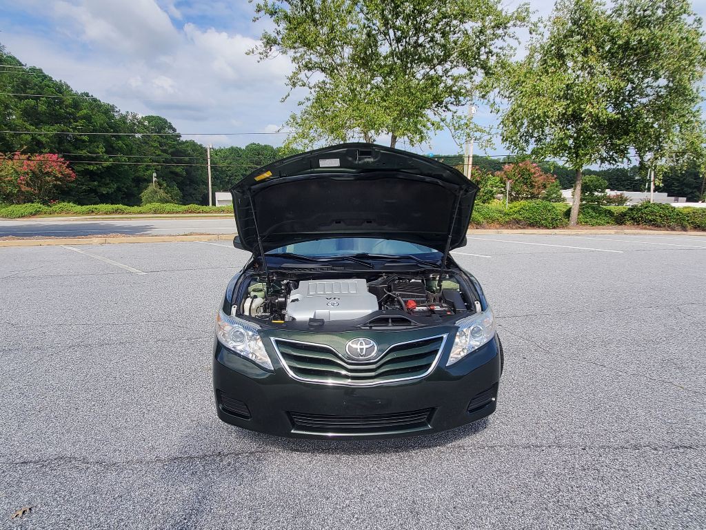 2010 Toyota Camry Image 18