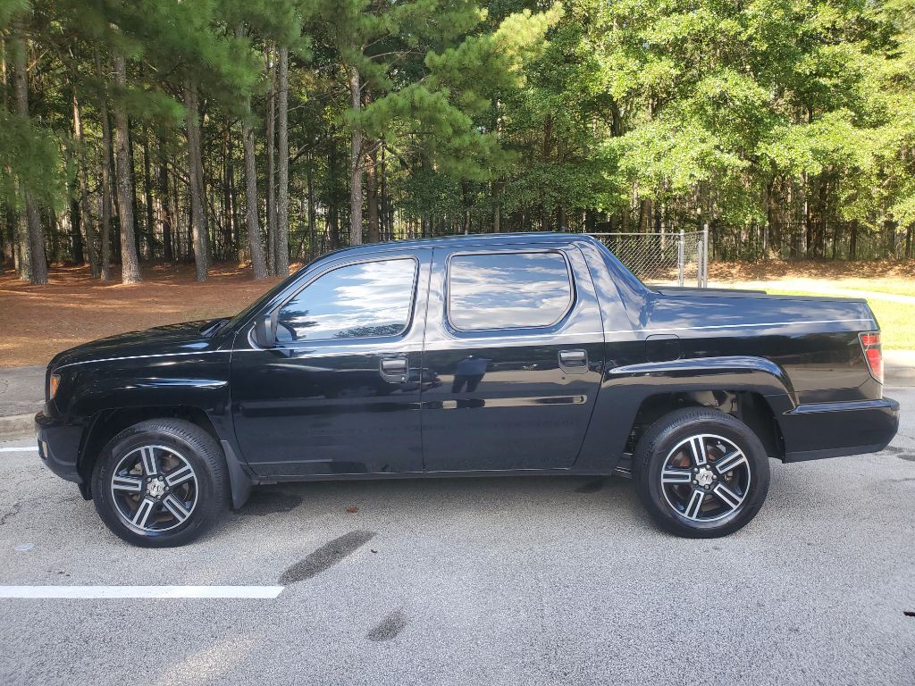 2014 Honda Ridgeline Image 2