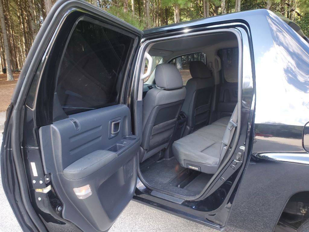 2014 Honda Ridgeline Image 11