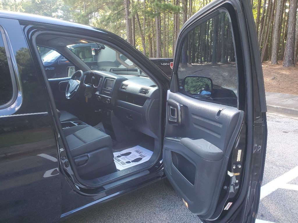 2014 Honda Ridgeline Image 17