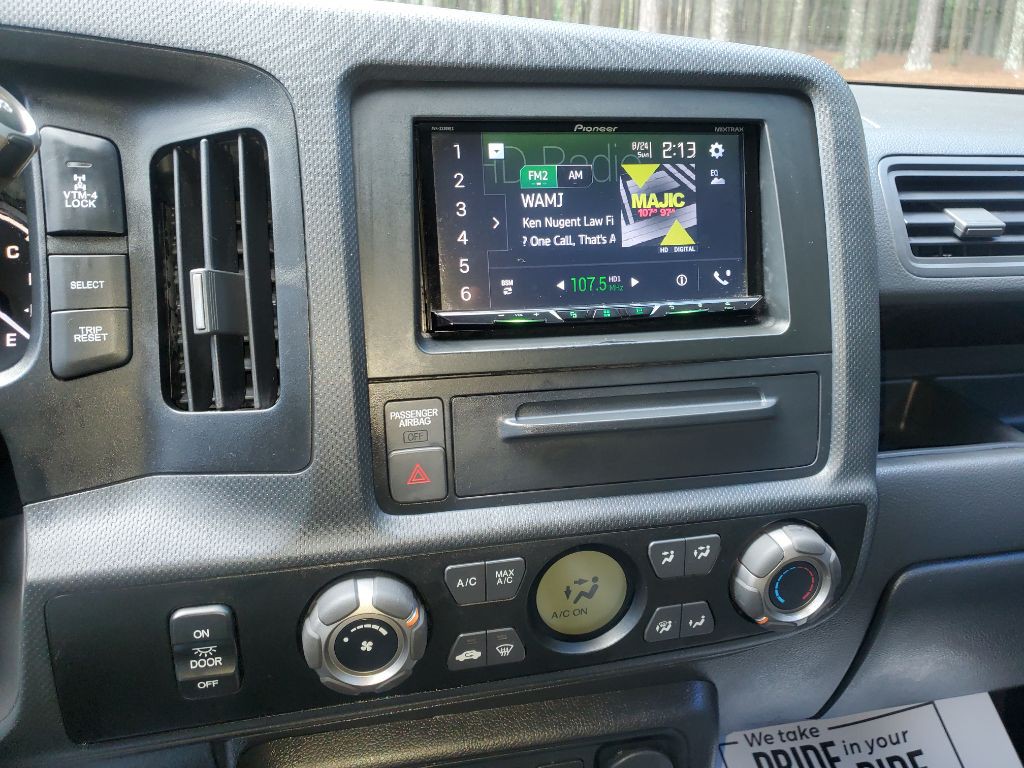 2014 Honda Ridgeline Image 37