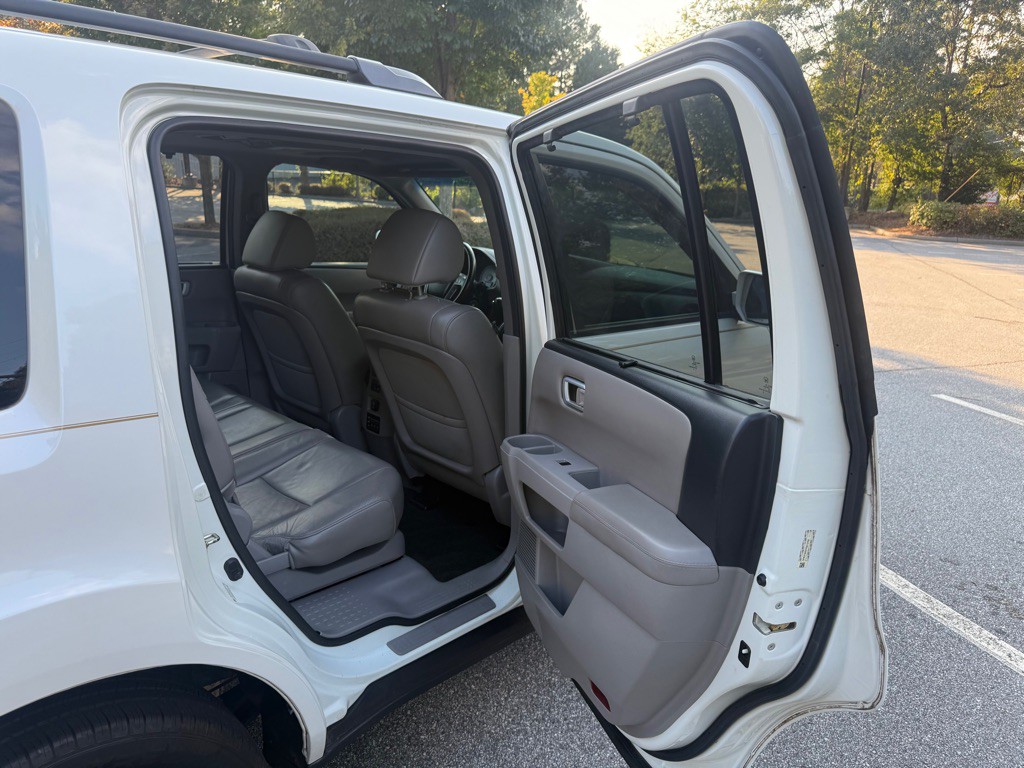 2015 Honda Pilot Image 17