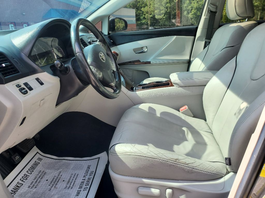2012 Toyota Venza Image 11