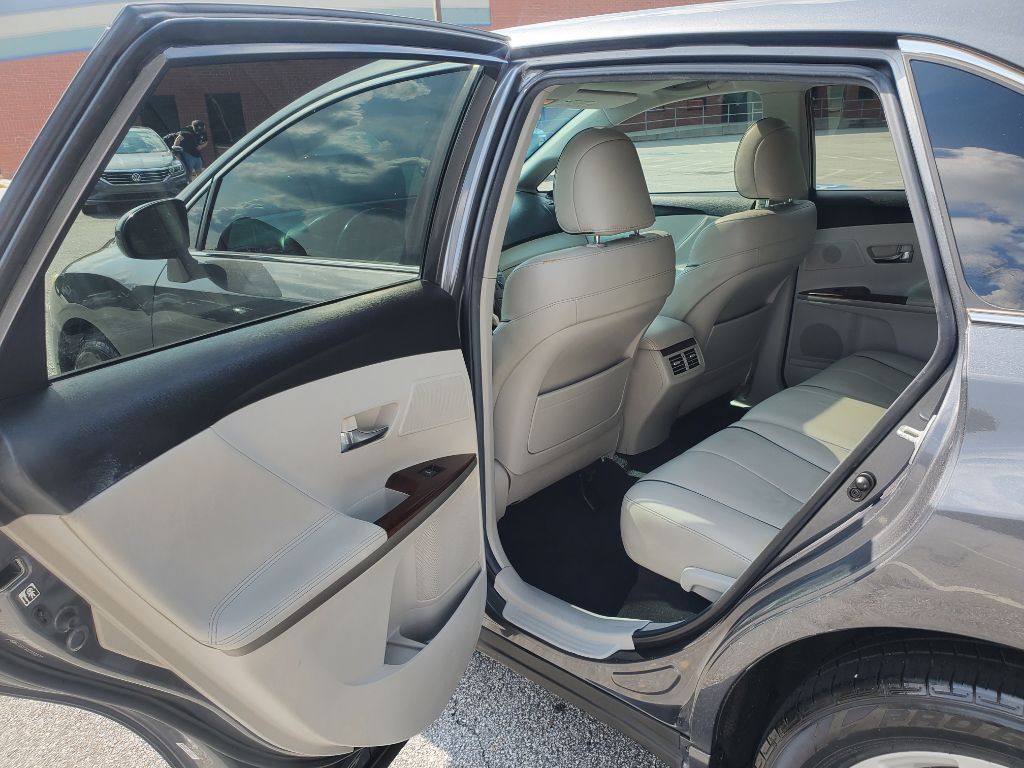 2012 Toyota Venza Image 12