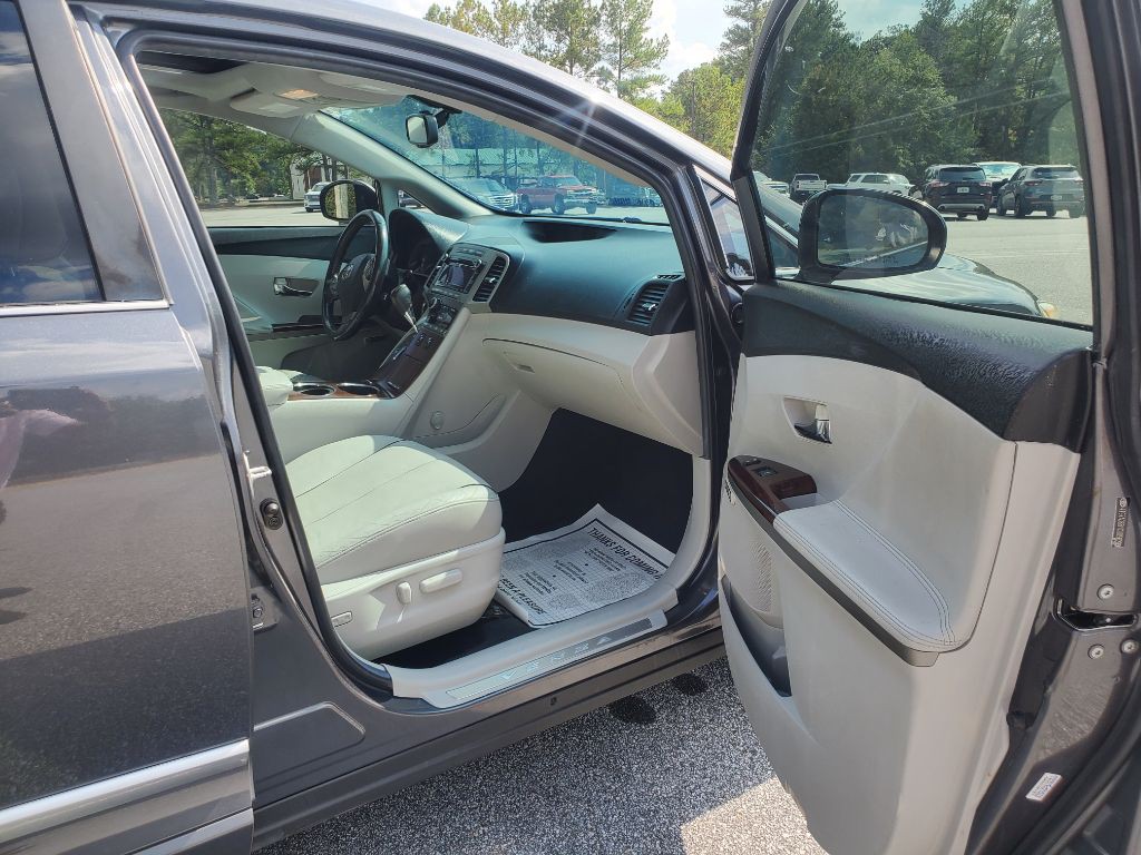 2012 Toyota Venza Image 17