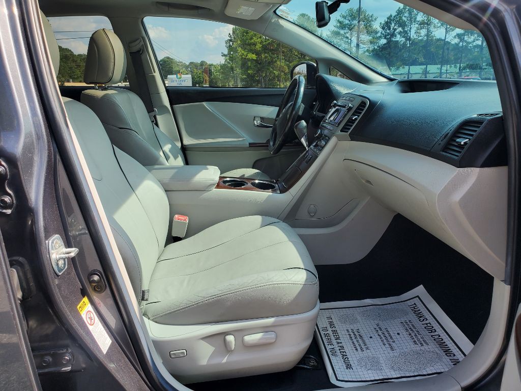 2012 Toyota Venza Image 18