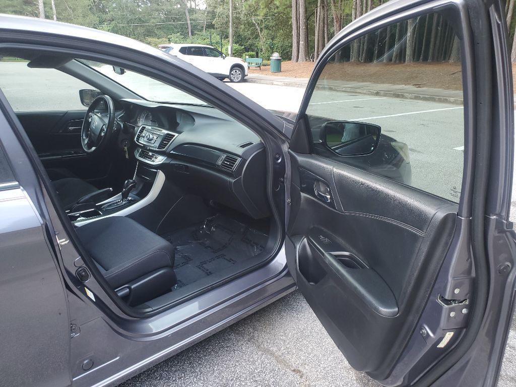 2013 Honda Accord Image 16