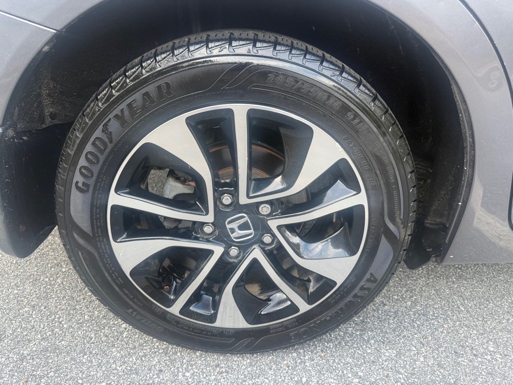 2015 Honda Civic Image 21