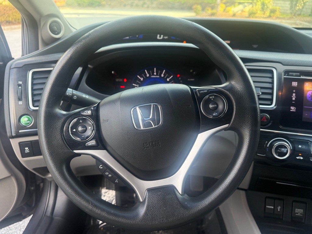 2015 Honda Civic Image 30