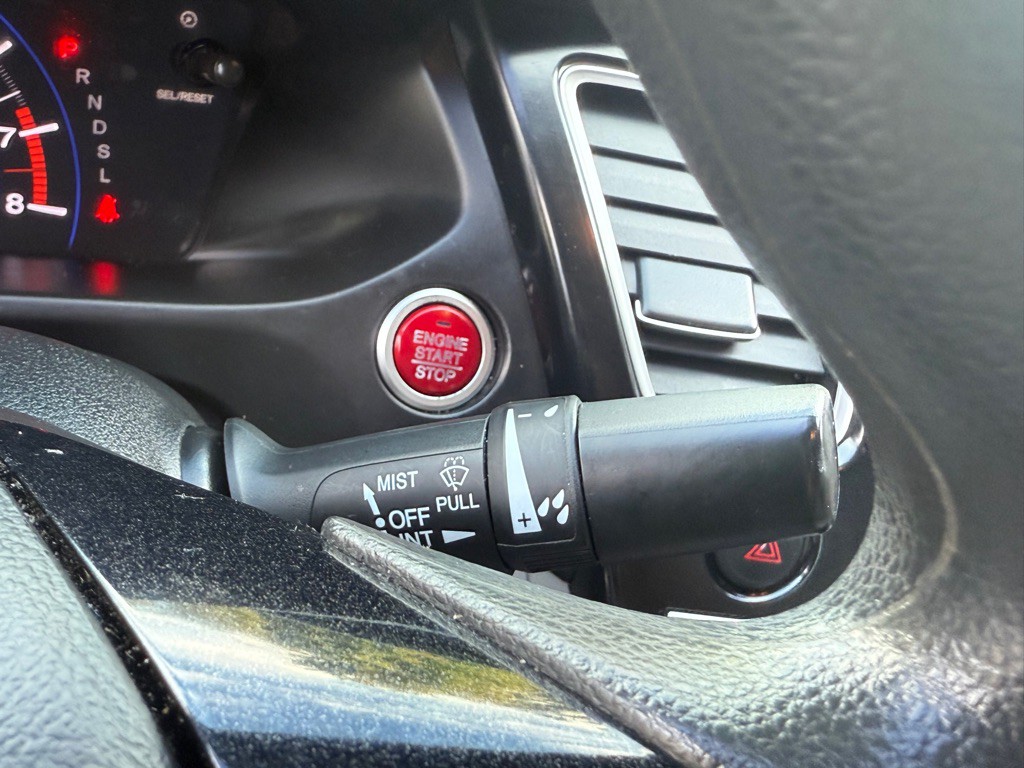 2015 Honda Civic Image 35