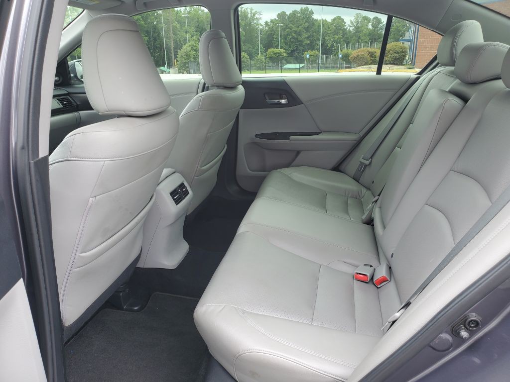 2015 Honda Accord Image 12