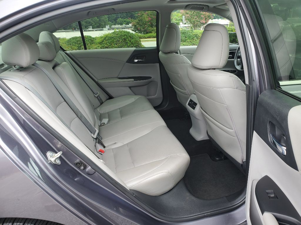 2015 Honda Accord Image 15