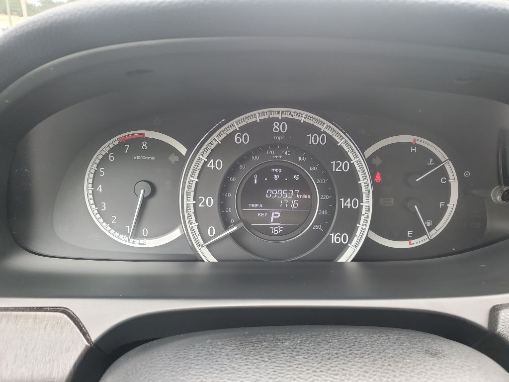 2015 Honda Accord Image 28