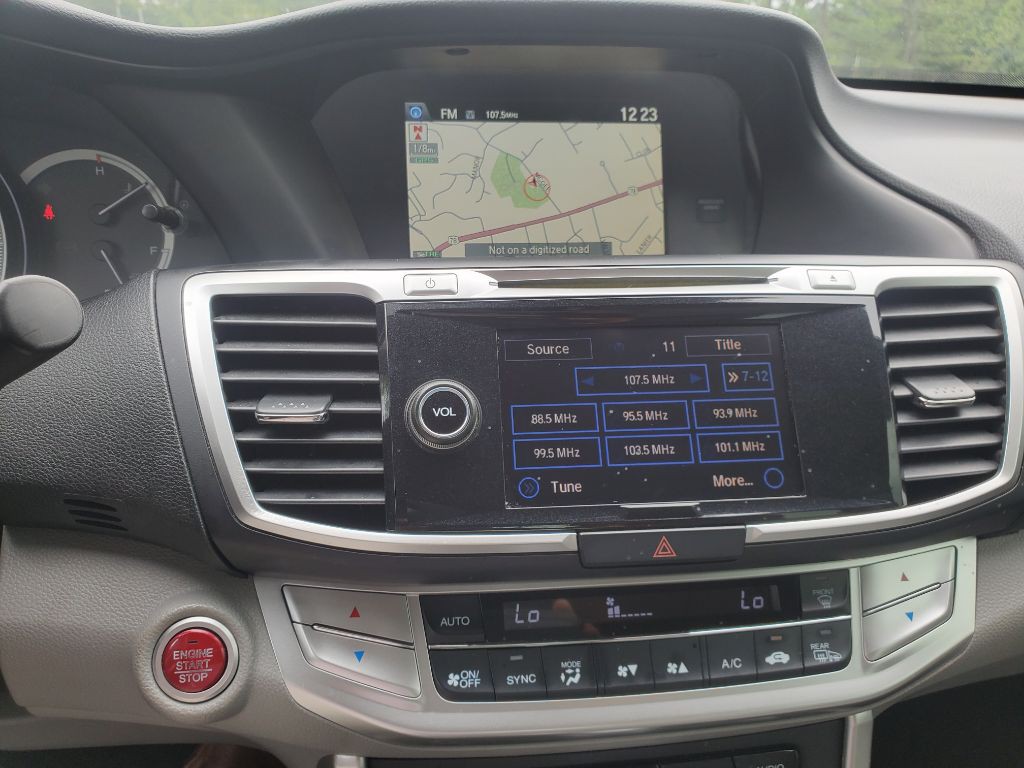 2015 Honda Accord Image 34