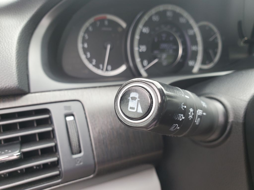 2015 Honda Accord Image 43