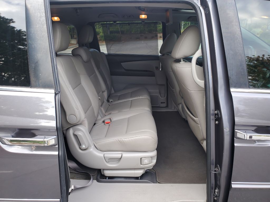 2016 Honda Odyssey Image 14