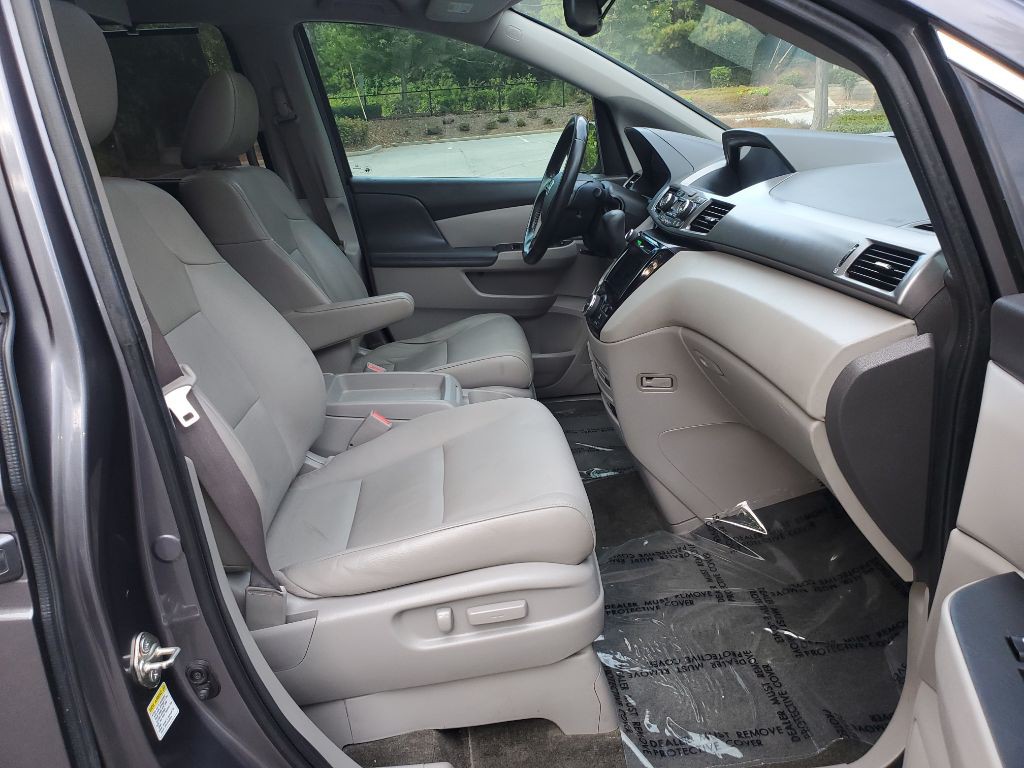 2016 Honda Odyssey Image 17