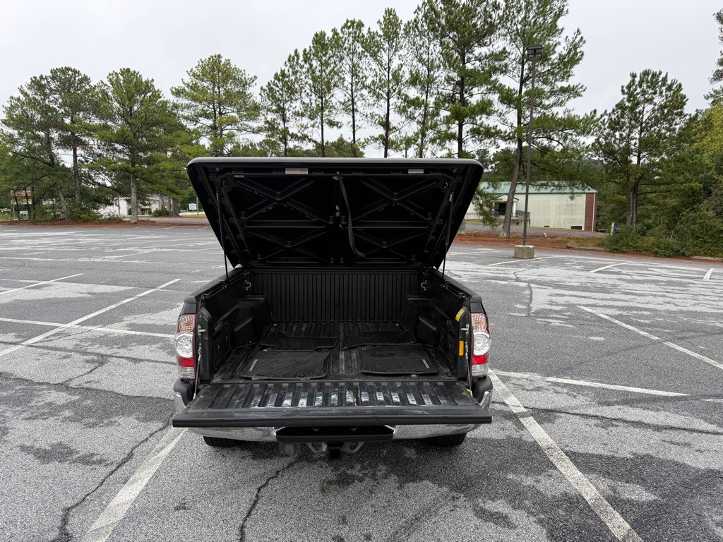 2014 Toyota Tacoma Image 15