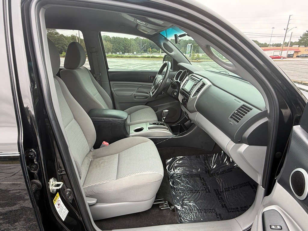 2014 Toyota Tacoma Image 22